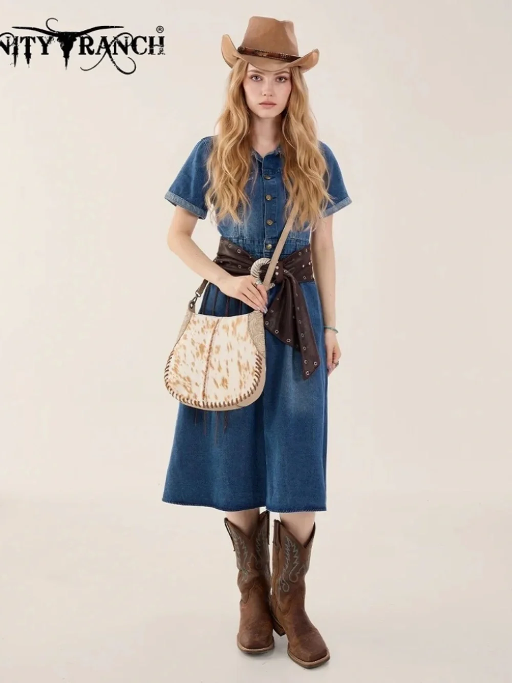 Trinity Ranch Cowhide ＆ Tooled Leather Hobo Crossbody Bag Tan